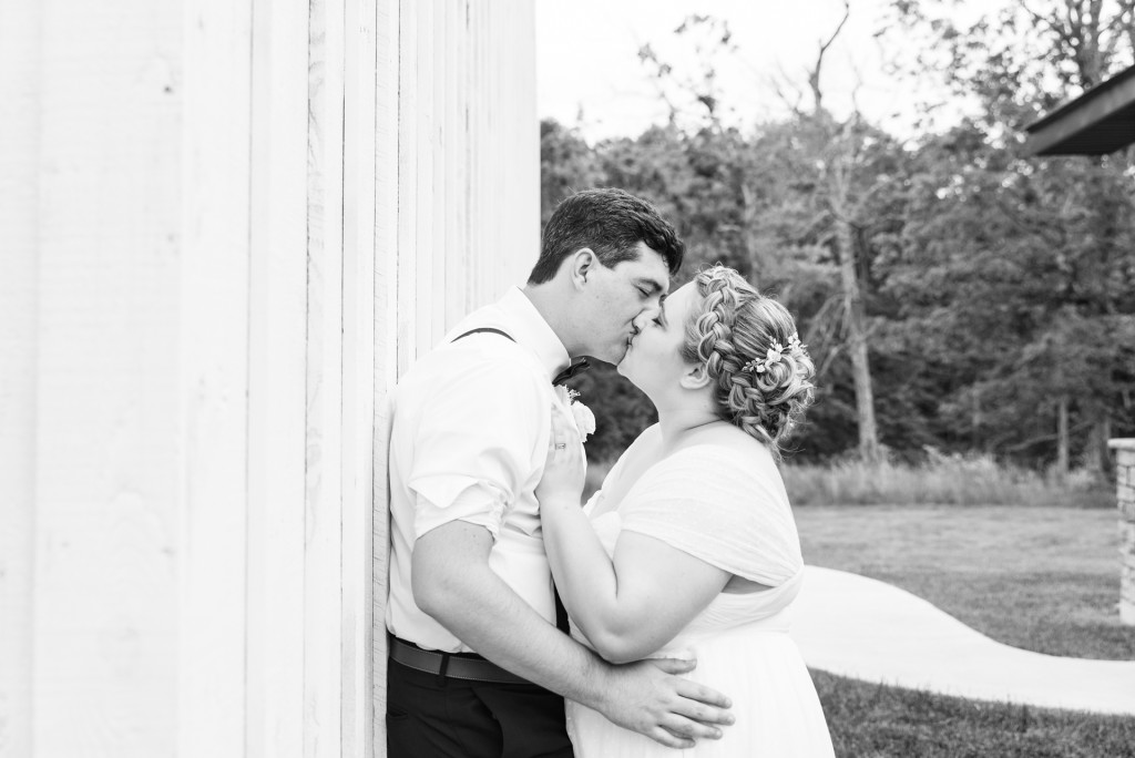 Morehead Kentucky Wedding: Matthew and Hannah at Meadowview Wedding and Event Venue