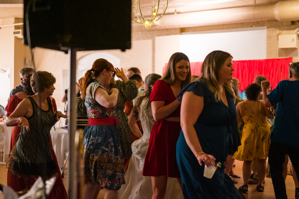 wedding guests dancing