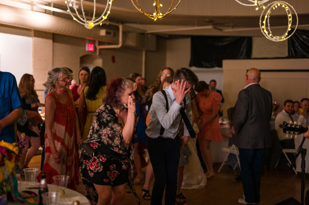 wedding guests dancing